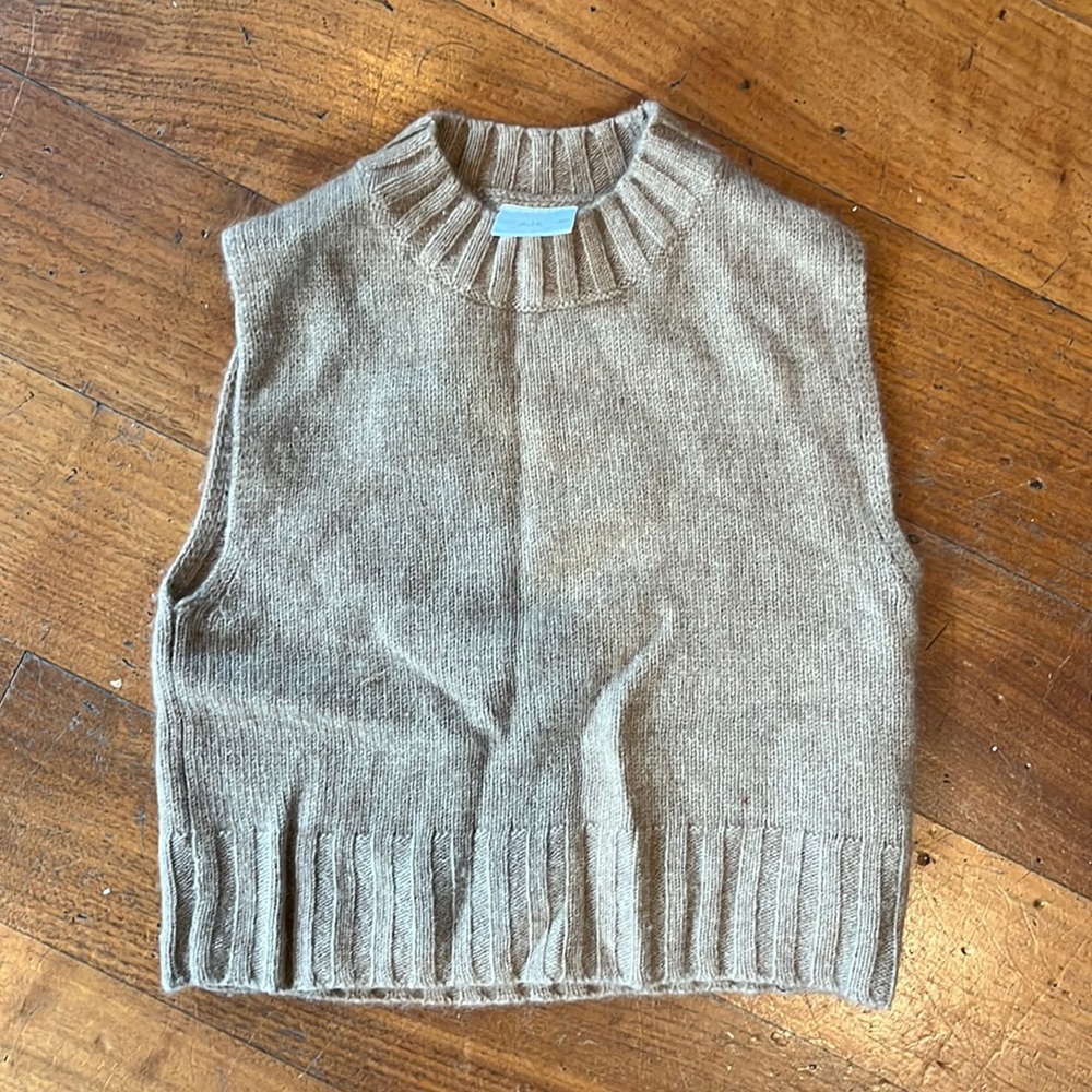Zara tan camel cashmere sweater vest - 9-12 months
